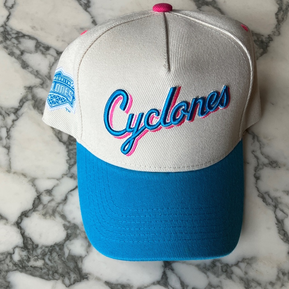 Brooklyn Cyclones Hat- Blue & Pink 2025
Rare!